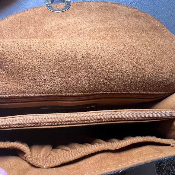 Patricia Nash Bella Crossbody Seashells by the Seashore - Picture 6 of 7